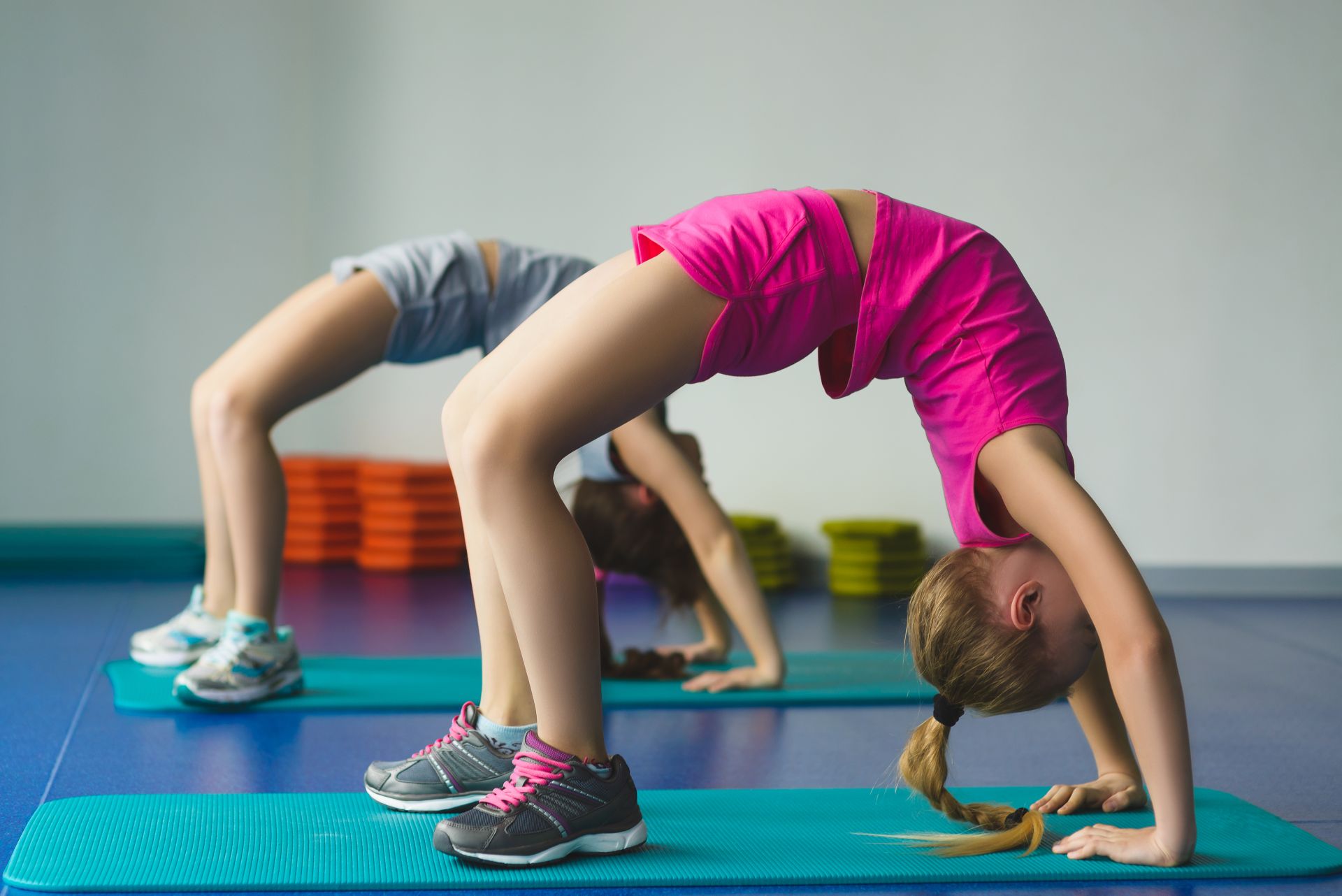 Handstand Club live class